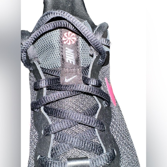 Nike Women's Revolution 6 Next Nature Shoes Black/Hyper Pink-Iron Grey Sz 8 EUC - Picture 5 of 9